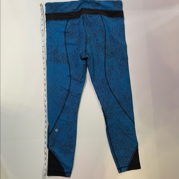 Lululemon Inspire Tight II
Power Luxtreme Spray Jacquard Shockin BlueBlack SZ 8 - Picture 6 of 15